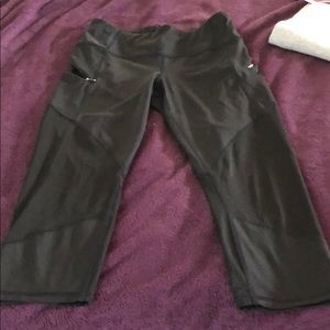 Sz small Athleta capris